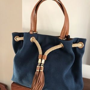 MK Canvas Tote- EXCELLENT condition